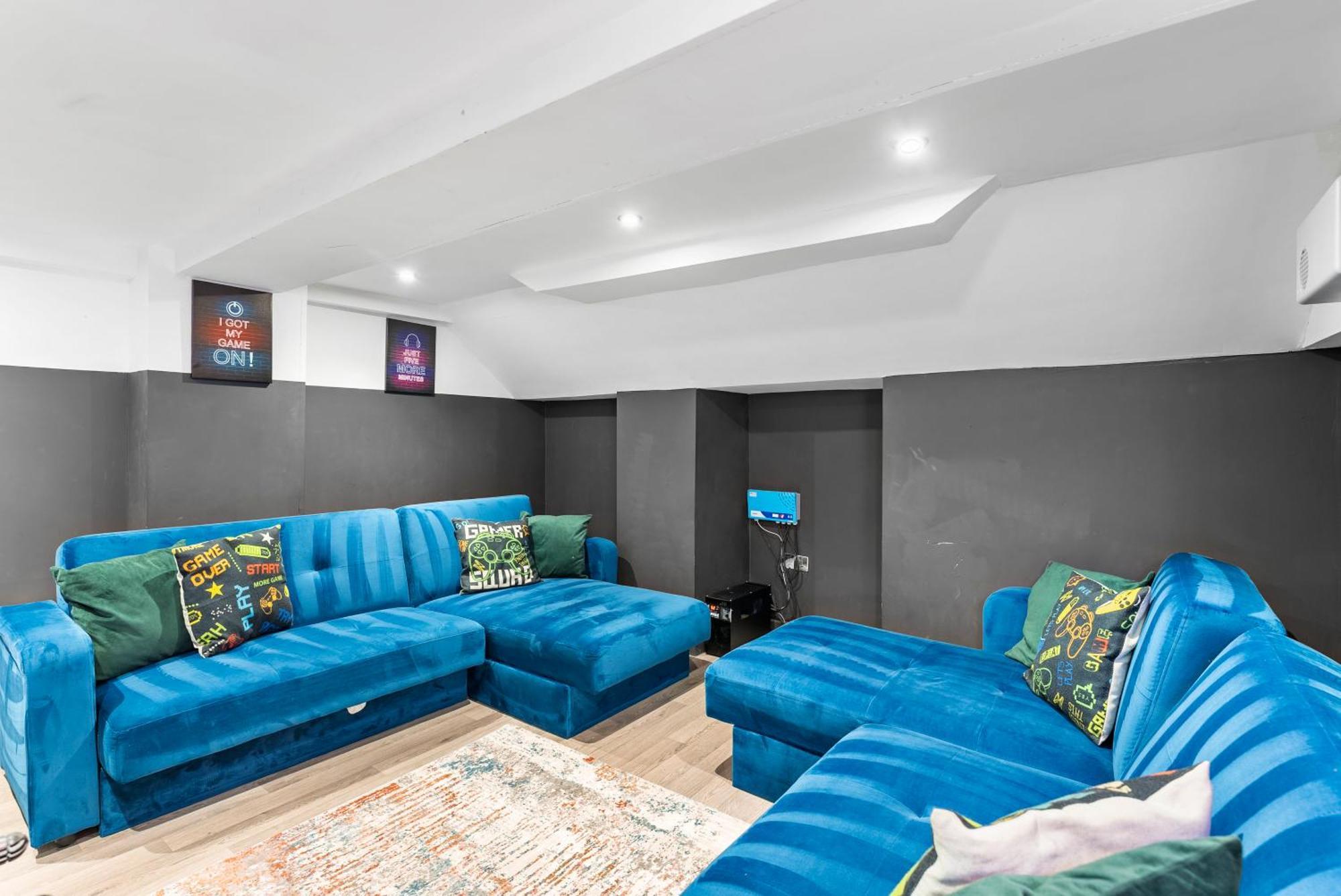 Holiday home Deluxe 5 Bed In - Parking - Hot Tub Whitby